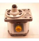 SNP2 A8L KBOB HYDRAULIC GEAR PUMP
