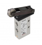 Válvula neumática Camozzi 3/2 NC; G 1/8 "; control mecánico