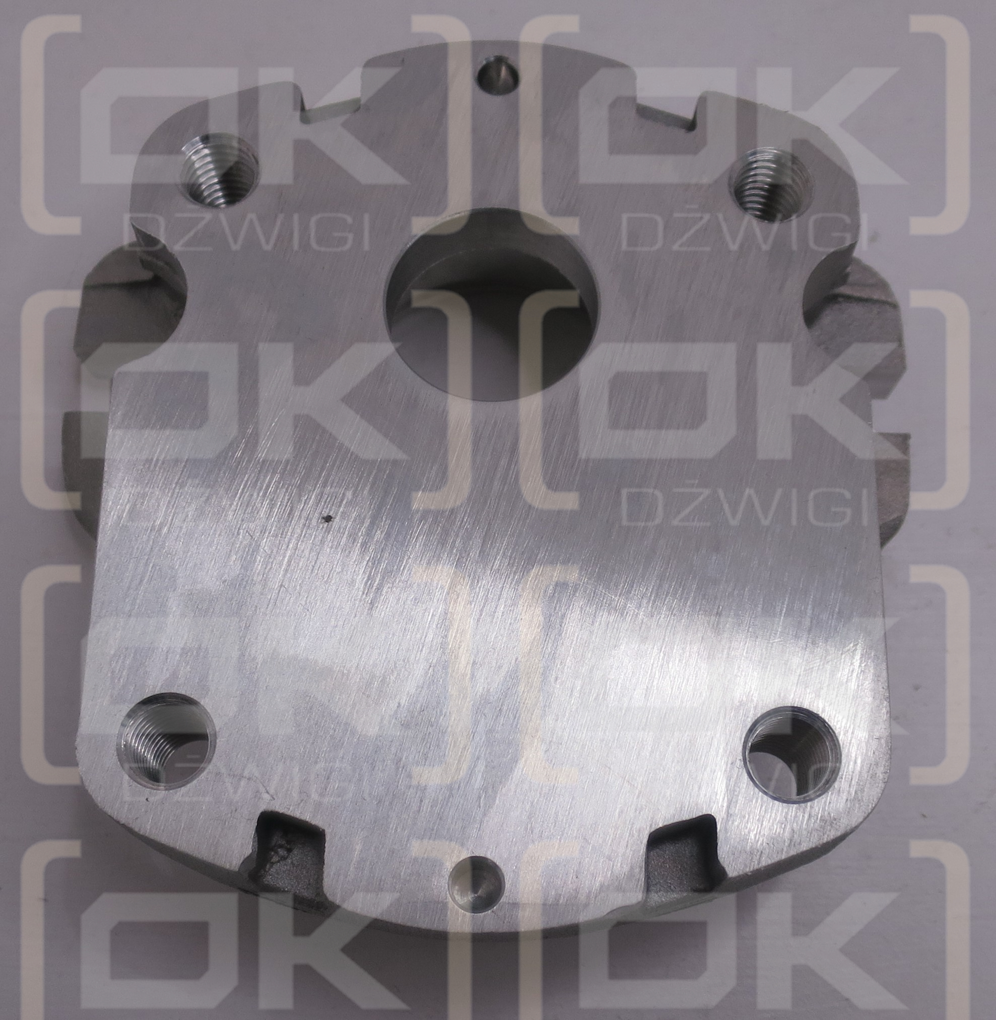 S17 A/2 BRIDA RANURADA CON PERNO