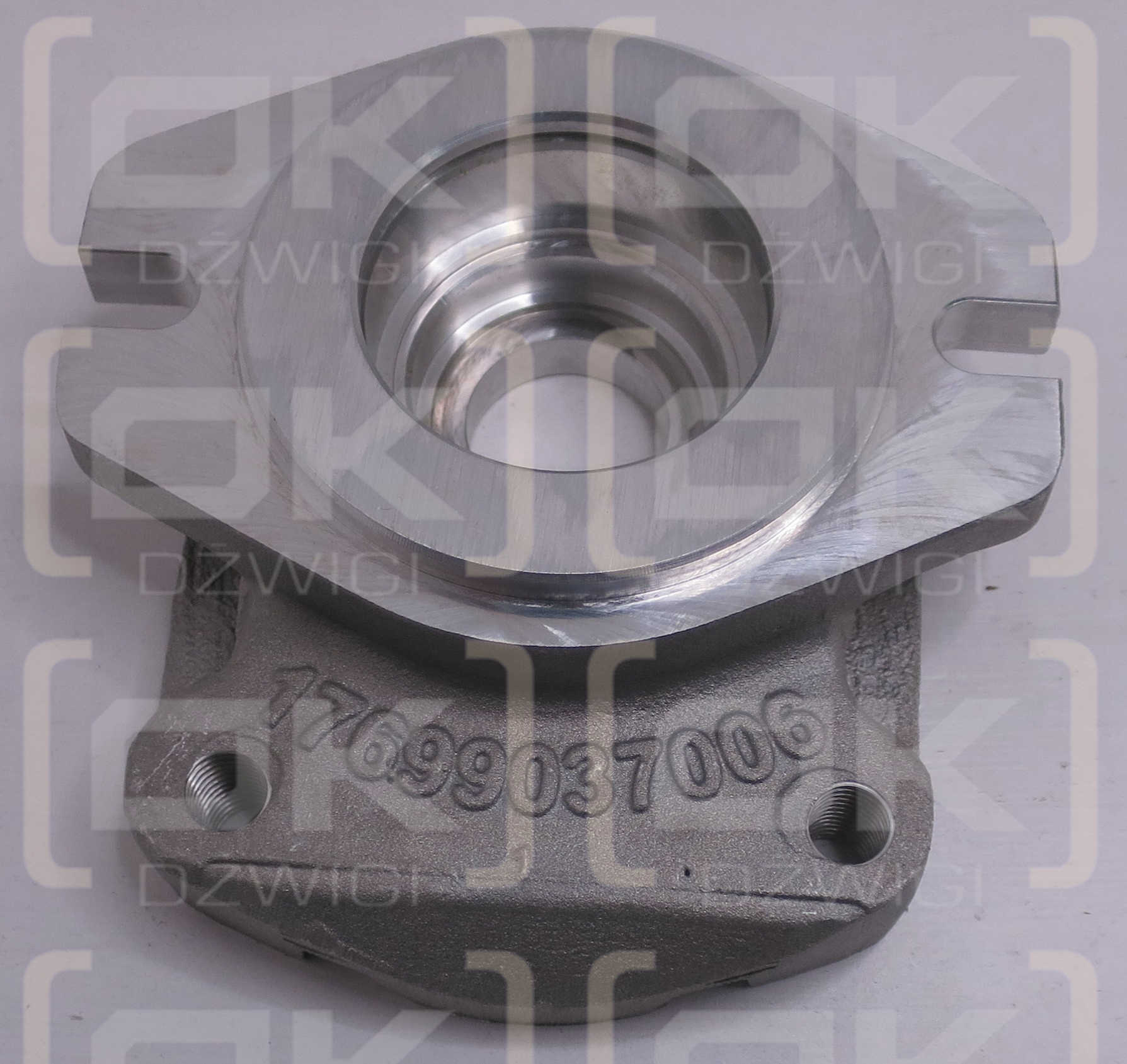 S17 A/2 BRIDA RANURADA CON PERNO