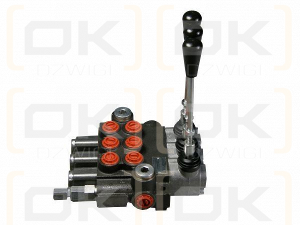 Rozdzielacz hydrauliczny trzysekcyjny (3) 40L