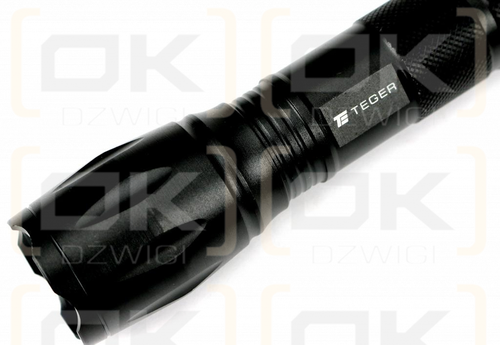 Latarka uniwersalna ładowana USB z funkcją POWER BANK 2200mAh XPS 300 lm Teger