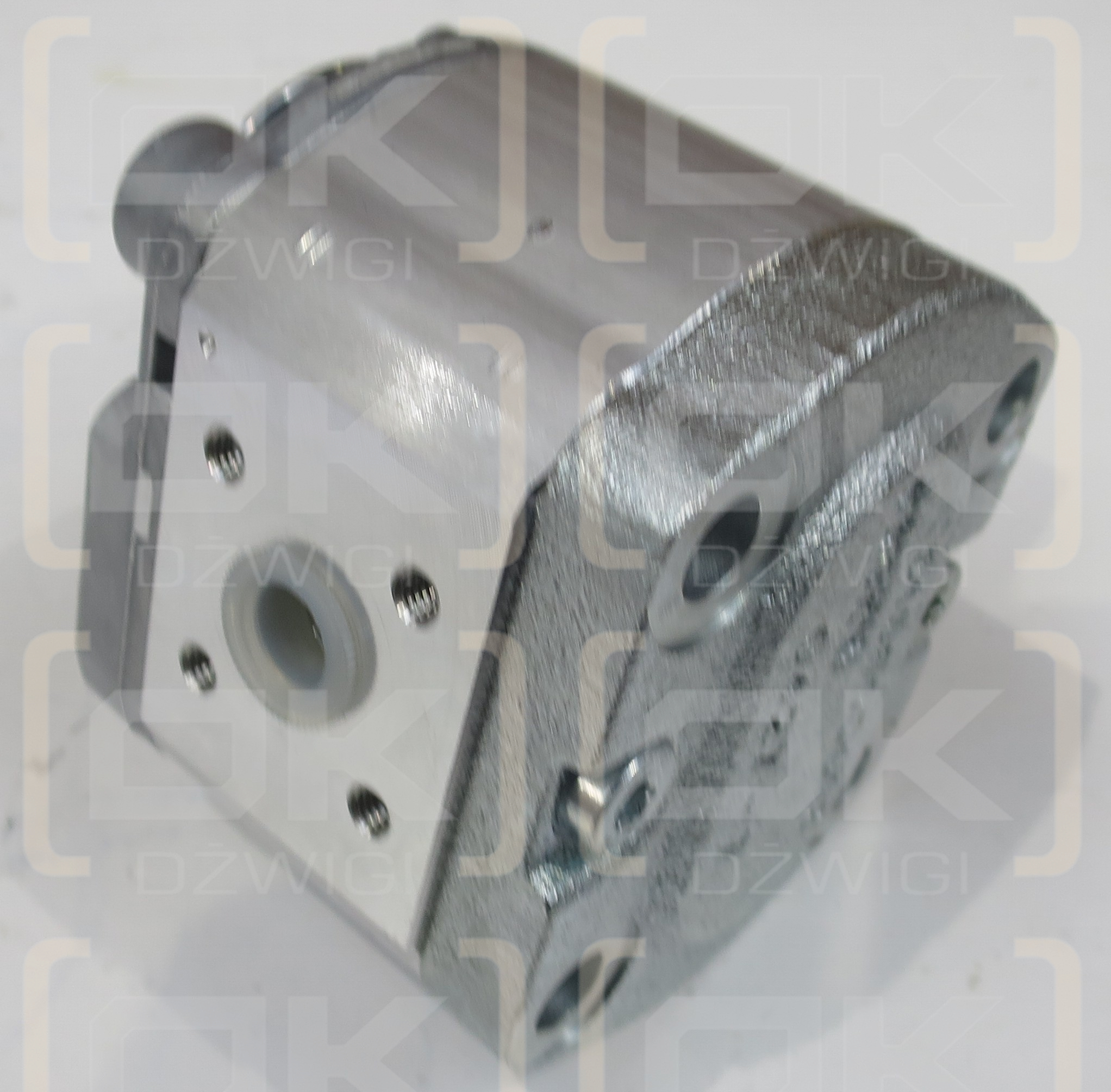 1517 222 376 ЗАДНЯЯ СЕКЦИЯ