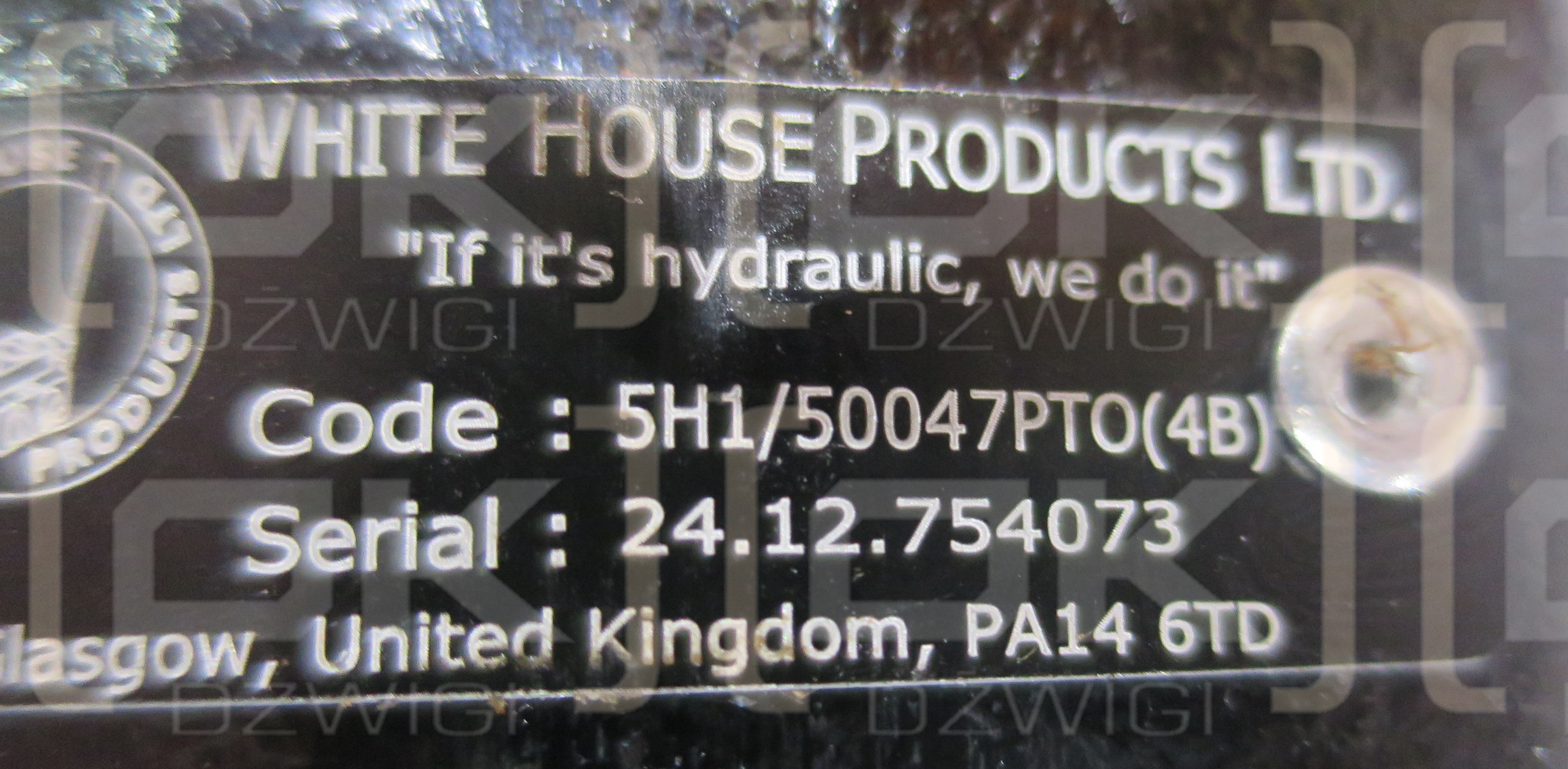 C61L ZAPFWELLENPUMPE MIT 4 SCHRAUBEN RECHTS