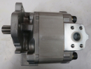 KOMATSU-PUMPE 705-22-40110 /