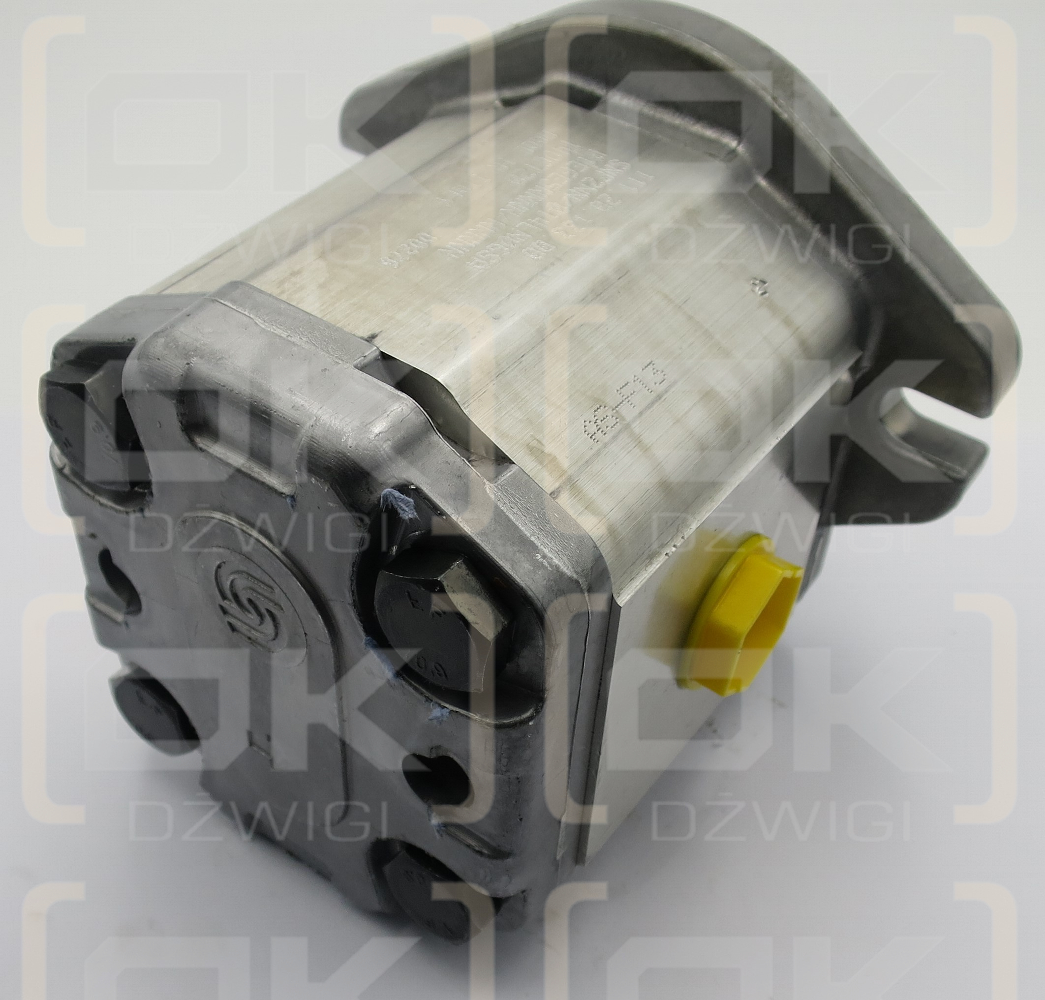 Motor hidráulico de engranajes Sauer Danfoss 8LSSOB 121.20.098.00