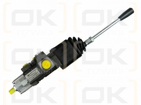 Rozdzielacz hydrauliczny 2-sekcyjny max przepływ 40L  z joystickiem  Waryński