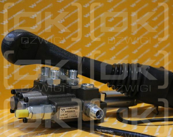 Zestaw: Rozdzielacz 2-sek. + Joystick z przyciskiem + Elementy złączne + Linki na kulkę stalową 1500mm Waryński
