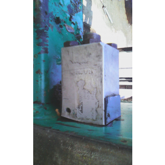 Valve for clamping gripper